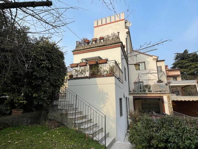 Bifamiliare PLURILOCALE in affitto a Vicenza Vi