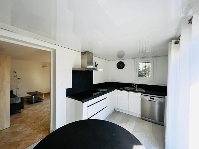 BIGUGLIA: appartement F1 Meublé 50 m² en location