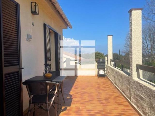 BIGUGLIA Ficabruna T2 avec terrasse de 20m2 et parking
