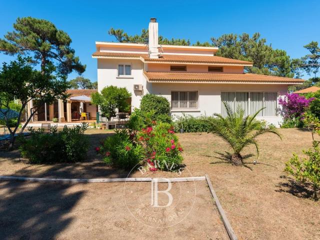 Biguglia, proche Bastia, Villa plage à pied, 4 chambres, vue. 270m² Bastia