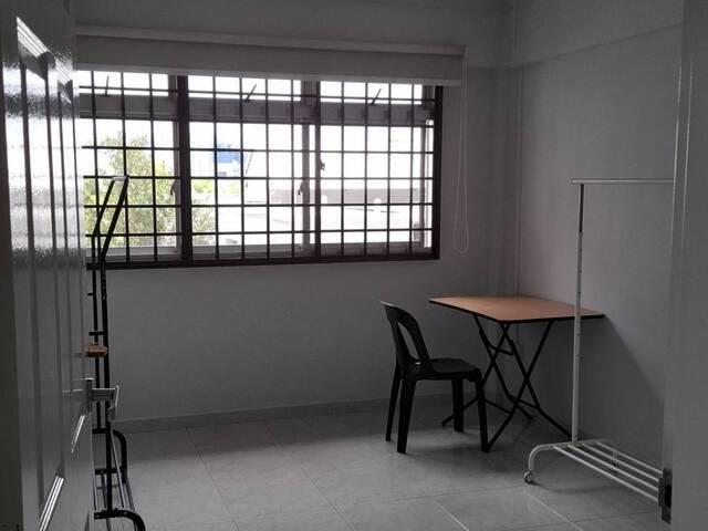 Big common room for single