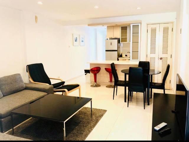Big Common Room @ Somerset MRT Centrepoint Apartment