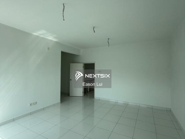 Big corner lot at Bandar dato onn jalan perjiranan 12 for sales