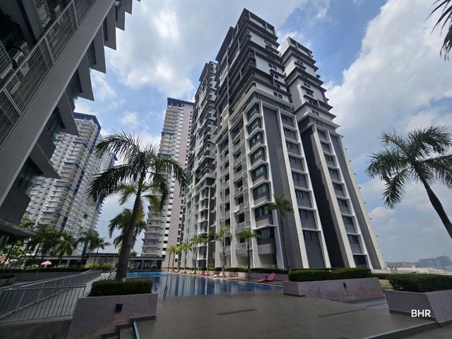 BIG CORNER LOT CONDOMINIUM ALMYRA RESIDENCE BANDAR PUTERI Bangi