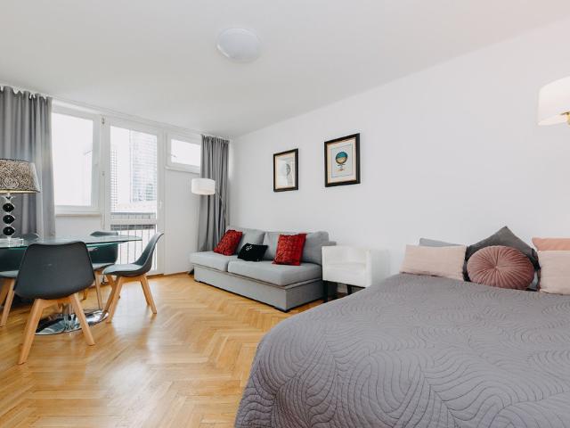 Big cosy room with private bathroom