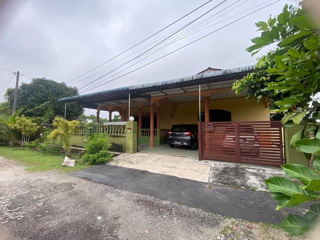 Big Bungalow at Kampung Keladi Kulim