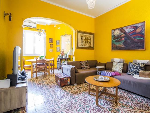 BIG DUBLE BEDROOM. MONUMENTAL, GLORIES, SAG. FAMILIA, TEATRE NACIONAL, FORU