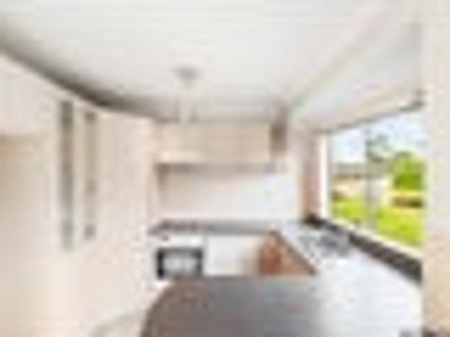 BIG house BIGGER land Bargain price!