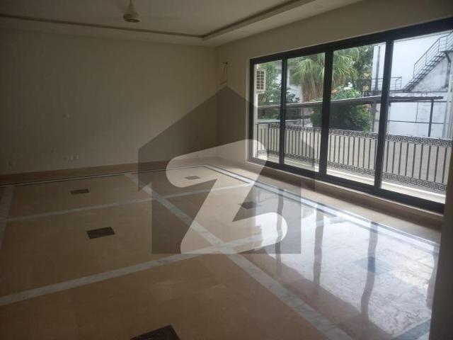 Big House For Rent F 7
