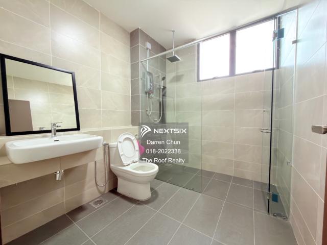 Big Layout 2 Storey Terrace House @ Bandar Seri Alam, Prime location. View to offer