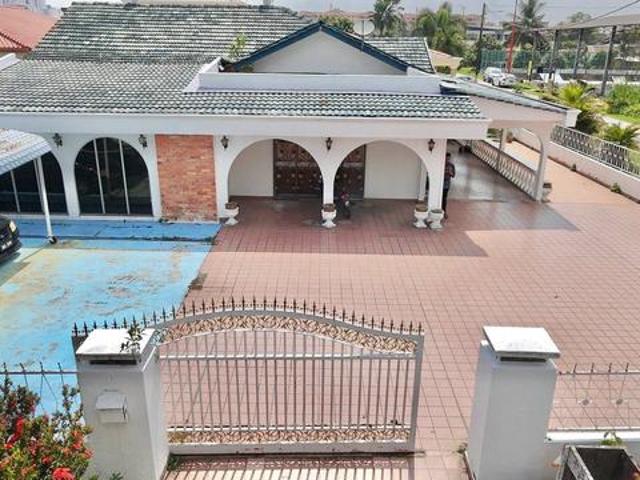 BIG LAND 6857SQFT Bungalow Bukit Kuda Klang Freehold Open