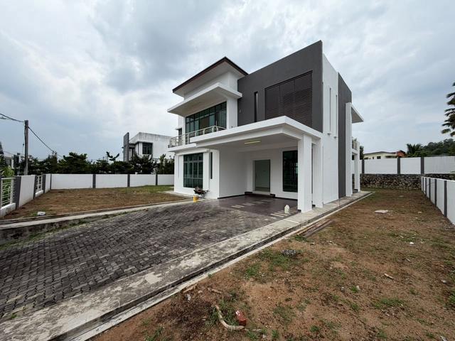 BIG LAND 7976sqft Double Storey Bungalow Vista Kirana Ayer Keroh Tiara