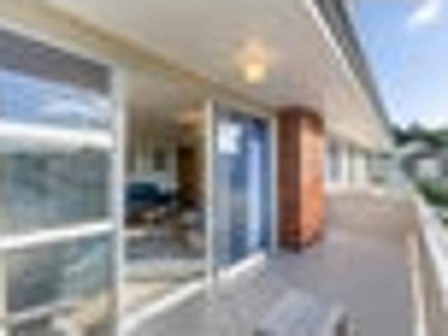 Big Land. Big Home. 978m² Freehold — Must Sell