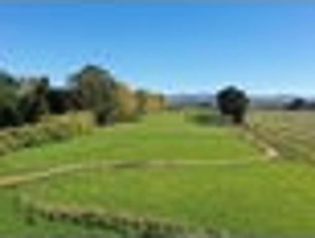 Big land. Big lifestyle. Big opportunity