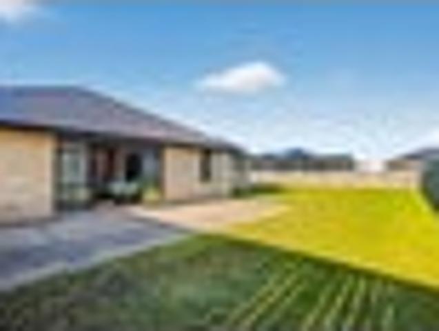 Big Land. Prime Location. Owners Want It SOLD!
