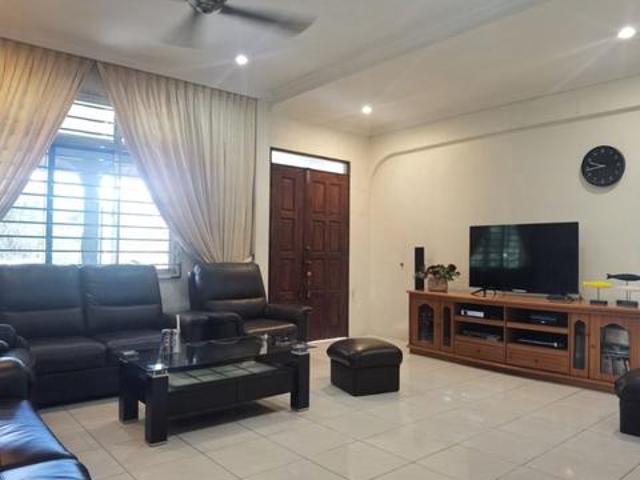 Big Land Size Detached House Sale at Batu Kawa