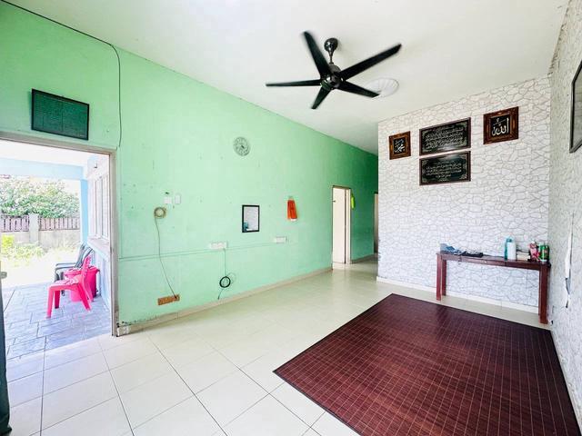BIG LAND SIZE 1 Storey Semi D Taman Indah KLIA Sepang