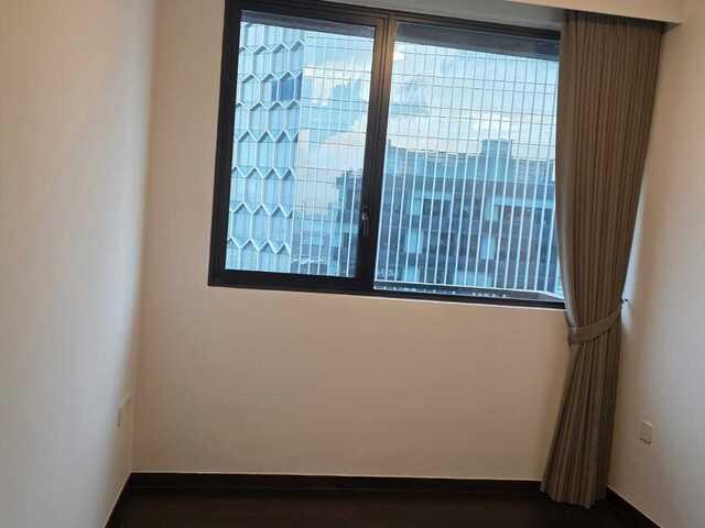 Big Master Room Overlooking City Skyline Bugis MRT