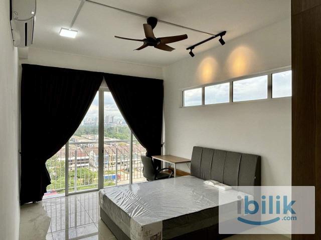 Big master room private yard and balcony @ nadayu 801, shah alam