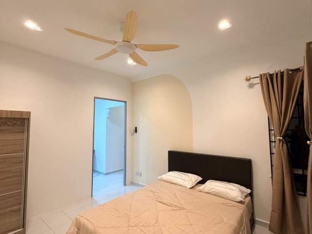 Big Medium Room @ Fully Furnished in Sd Tiara Apartment