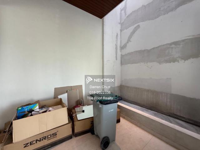 Big Size unit at Seri Austin Residence
