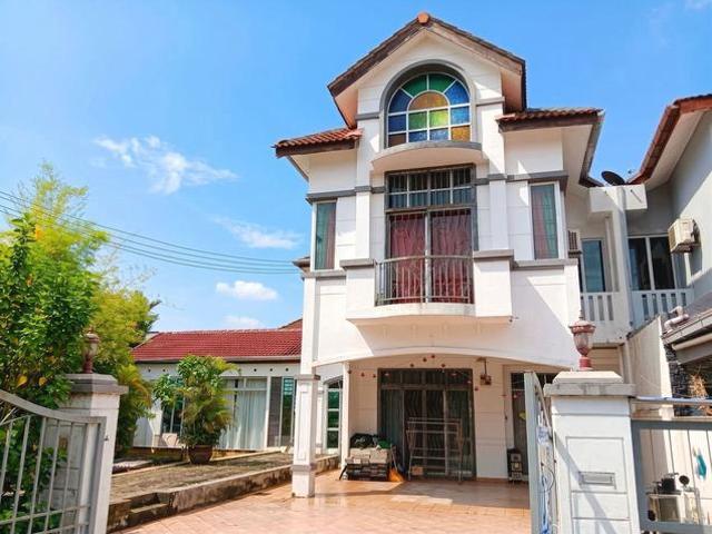 Big Size Corner Lot Taman Sri Pulai Perdana Gated Guarded