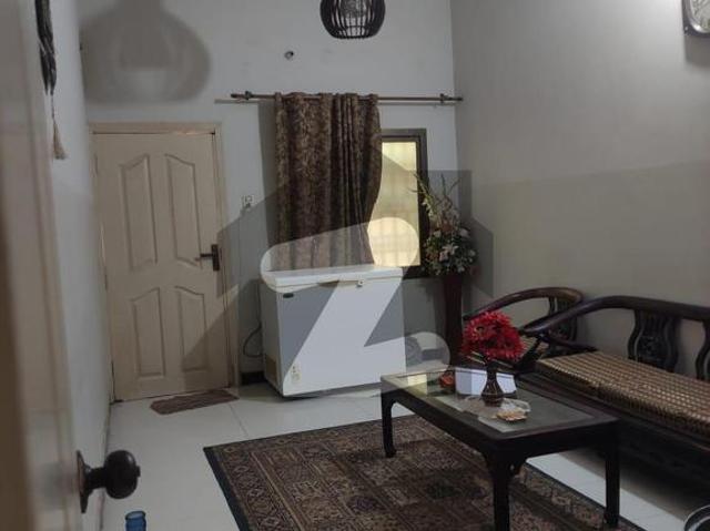 Big Size Flat 3 Bed Dd 1st Floor No Lift Parking Only Dhoraji Colony
