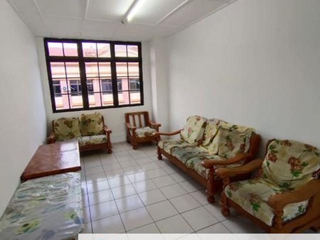 Big Size MJC 3rd Floor Corner Shophouse / Apartment For Sale 3rd Floor Corner Shophouse / Apartment