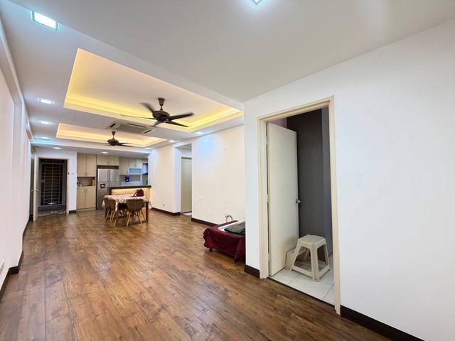 BIG SIZE RENOVATED Nilam Puri Condominium Bandar Bukit Puchong
