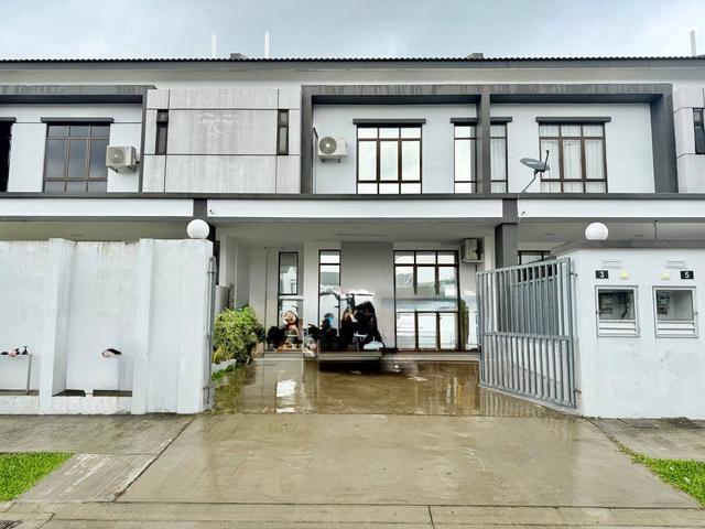BIG SIZEJln Acacia Meredin East Pasir Gudang For Sale