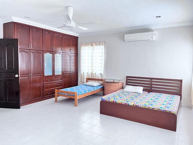Big spacious house for sale at taman harta pertama
