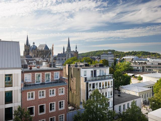 Big Studio in Aachen Coliving, Aachen Amsterdam Apartments for Rent