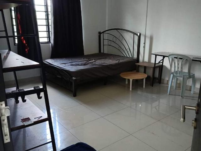 Big Room with Free WiFi at Laman Bayu, Bukit Jalil