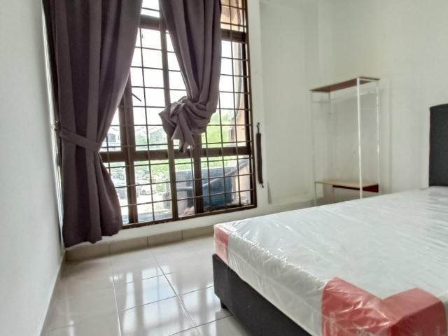 BIG ROOM ATTCH PRIVATE BATHLIMITED 5 ROOM ONLY NEAR BUKIT JELUTONG, UITM, U8,U3