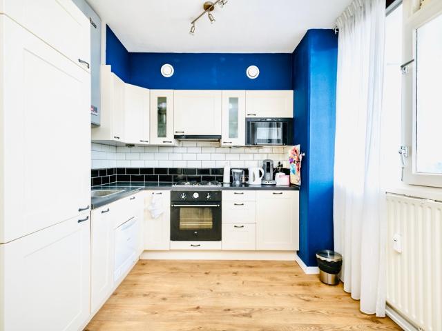 Big room in big apartment near Leiden Central