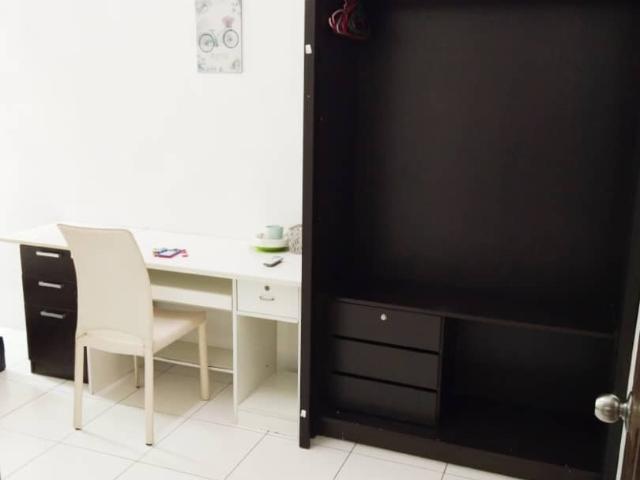 Big room in jeutong area for rent can stay 2 person
