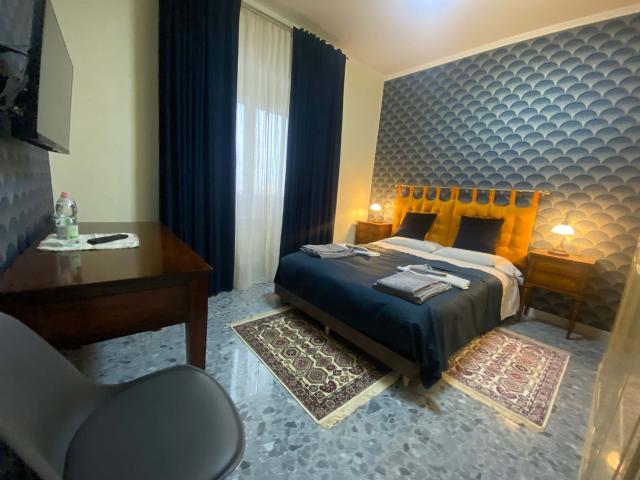 Big room near Metro A Lucio Sestio Roma