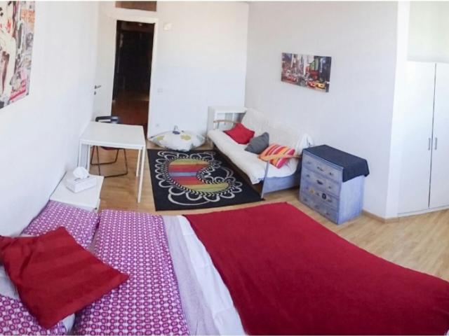 Big room + Private Bathroom in LOFT Poblenou