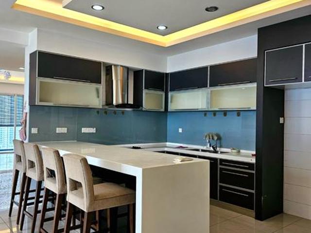 Big wellkeptfully furnished Mont Kiara Expat Area owner self stay