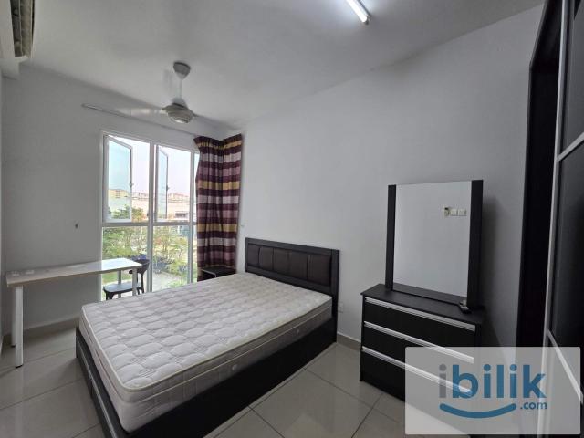 ⭐BIG WINDOW⭐, MEDIUM BEDROOM, AVAILABLE NOW