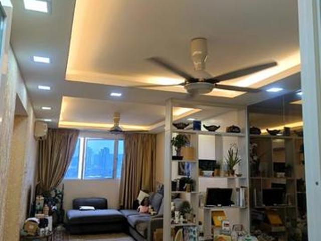 Big Unit Fully renovation and Fully furnished Amara Service Residence