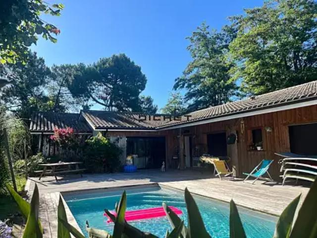 Biganos 33380 Achat / Vente maison 7 pièces t7 au dernier étage piscine