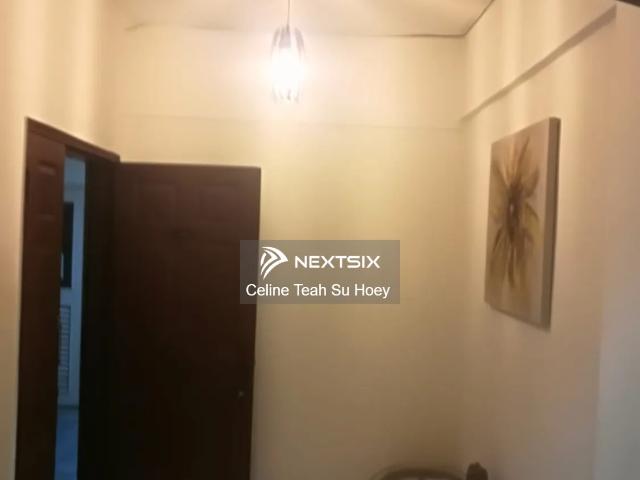 Bigger size, with lift, very nice renovation