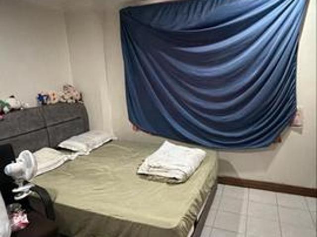 bigger unit d haven port klang