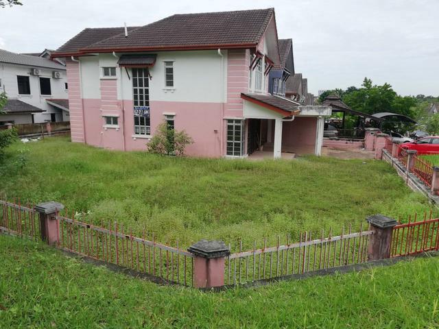 BIGGEST CORNER LOT Semi Detach House Laman 2 Bandar Seri Putra Bangi