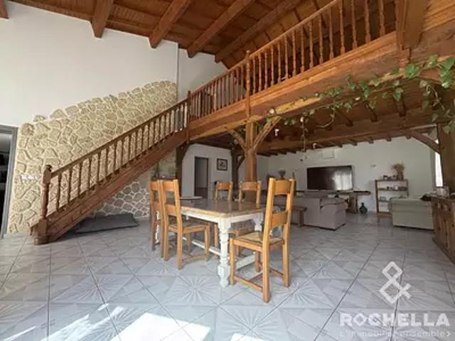 Bignay 17400 Achat / Vente maison 7 pièces t7 parking