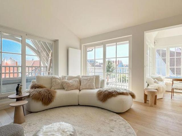 Bijzonder smaakvol ingericht PENTHOUSE hoekappartement!
