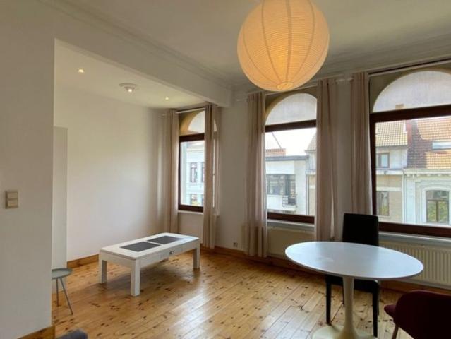 Bij Marnixplaats ∣ Charmante studio/studentenkamer in herenhuis