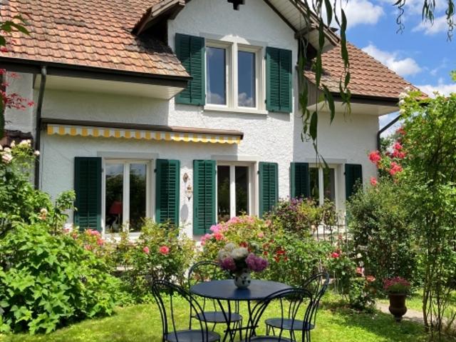 Bijou mit grandioser Gartenanlage und Ausbaumöglichkeiten