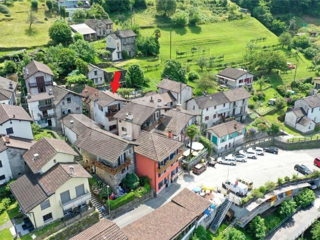 Bijoux con vista lago